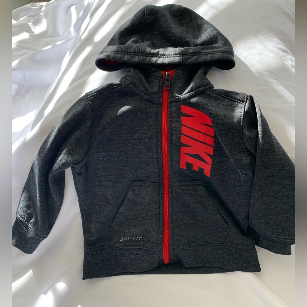 Nike Dri-Fit Hooded Full Zip Sweatshirt With Pockets Size 12 Months